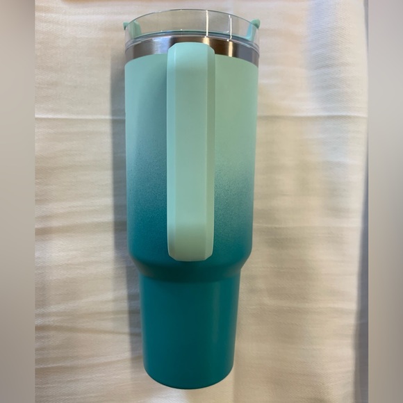 Bay Ombré - Picture 3 of 11